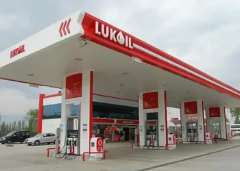 “Lukoil” Azərbaycandakı yanacaqdoldurma məntəqələrini satışa çıxardı