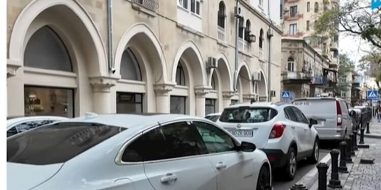 “Ay AYNA, bizim pullar hara gedir?!” — NARAZILIQ ARTIR - VİDEO