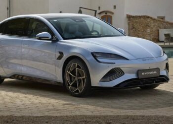 Ölkəyə gətirilən elektrik avtomobilləri ilə bağlı qərar verildi