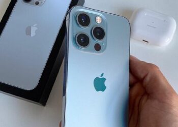 Bakıda məşhur mağazadan 21 minlik “Ayfon” oğurlandı