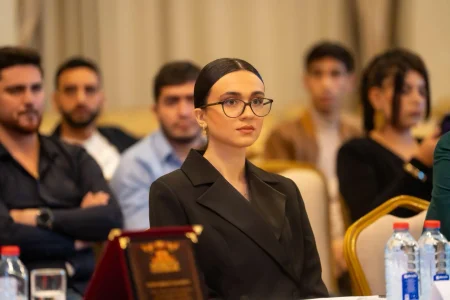 Zibər Zalova “İş Xanımı” mükafatına layiq görüldü – FOTO