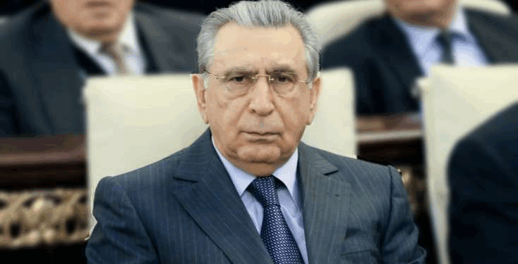 Ramiz Mehdiyevin halı PİSLƏŞDİ