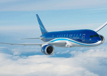 AZAL-ın təyyarəsində problem yarandı – Sankt-Peterburqa geri qayıtdı