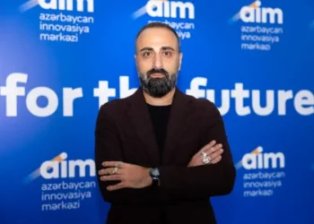 “Ganjavi Holding”in prezidenti sentyabr ayı üçün iki mukafata layiq görülüb