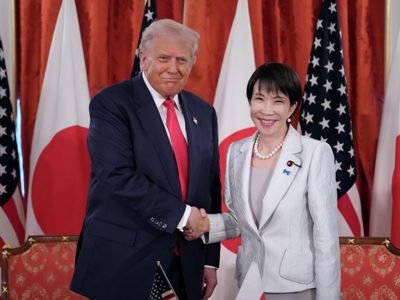 Yaponiyanın baş naziri və Tramp Ukraynada sülhü müzakirə ediblər