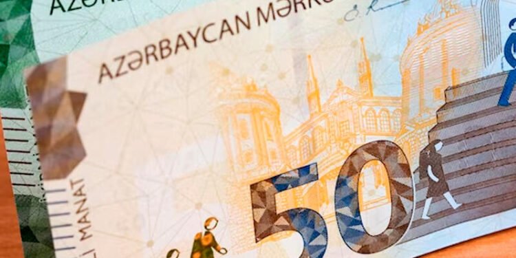 Bu şəxslərin maaşı 3 dəfə artdı - RƏSMİ