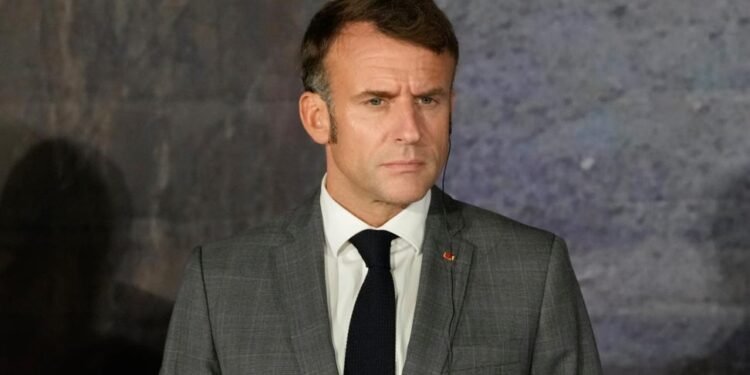 Fransada könüllü hərbi xidmət tətbiq ediləcək