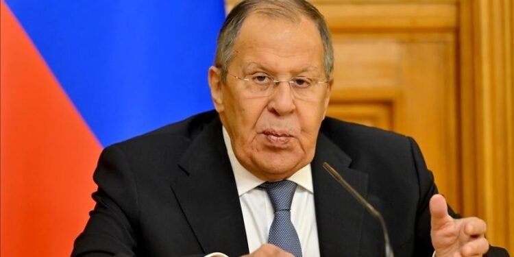 Hərbi cəhətdən zəif London bölmək və qalib gəlmək taktikasına üz tutur – Lavrov