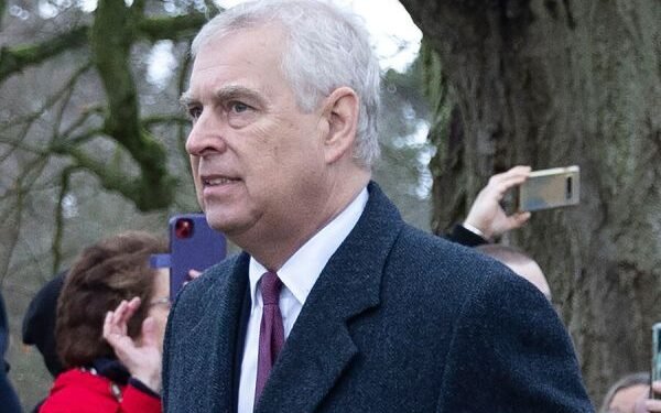 Keçmiş Şahzadə Epşteynlə bağlı Konqresin çağırışlarına məhəl qoymadı