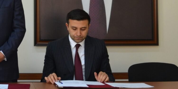 Gədəbəy Rayon İcra Hakimiyyətinin başçısı vəzifəsindən azad olundu