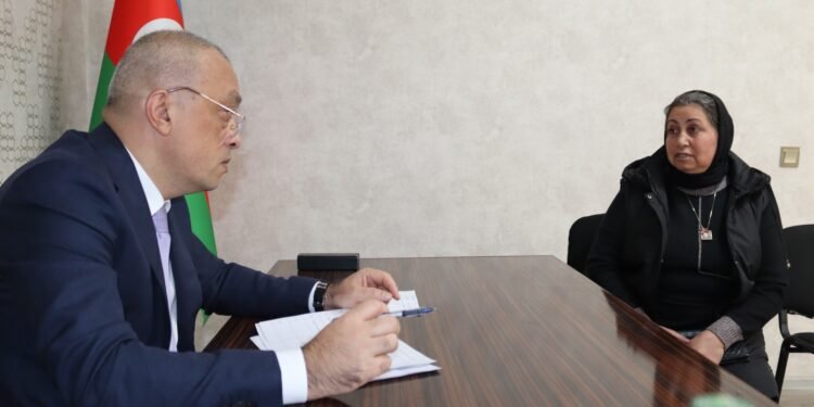 Zaur Mikayılov Yevlax rayonunda vətəndaşlarla görüşüb