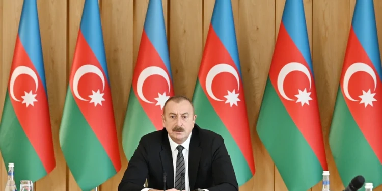 Prezident: Ölkədə işsizliyin səviyyəsi aşağı düşüb