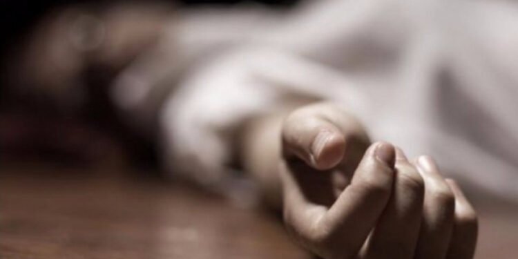 Bakıda kişi əvvəlcə arvadını, sonra isə özünü ÖLDÜRDÜ 