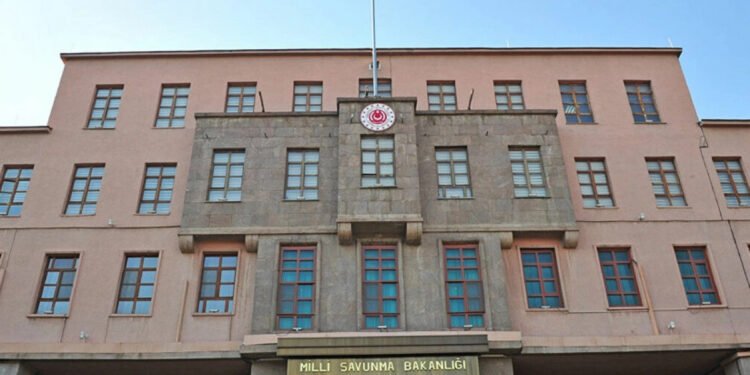 Türkiyə MN: Qəzaya uğrayan təyyarədə 20 hərbi personal olub