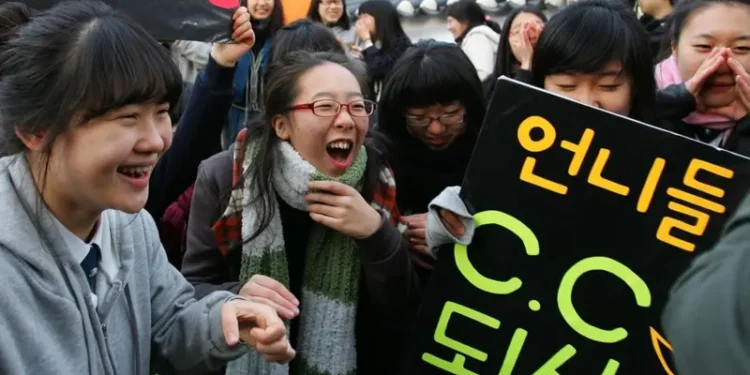 Bu ölkədə yarım milyon şagird imtahan verdi - Uçuşlar təxirə salındı