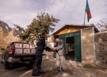 “AzerGold” tərəfindən Naxçıvanda aztəminatlı ailələrə  bayram sovqatı təqdim edilib