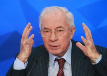 Sabiq baş nazirdən sensassion iddia – Zelenski korrupsioner fəaliyyətlə məşğuldur