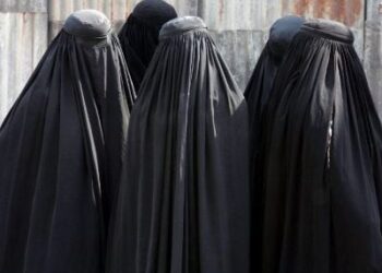 Talibandan qadınlara yeni qadağa – Xəstəxanalarda burka GEYİNƏCƏKLƏR