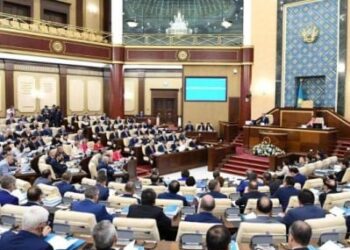 Qazaxıstan parlamenti LGBT təbliğatını qadağan edən qanunu təsdiqlədi