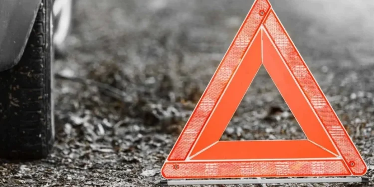 Minik avtomobili avtobusla toqquşdu - Ölən və yaralanan var