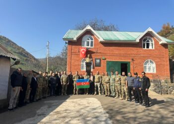 Xüsusi Təyinatlı Qüvvələrin qaziləri Pəncəli Teymurovun  anasını ziyarət ediblər – FOTOLAR
