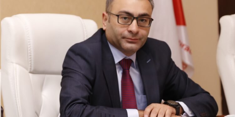 "Dünyanın aparıcı media institutları jurnalistika ənənələrinə uyğun davranış göstərməlidirlər"