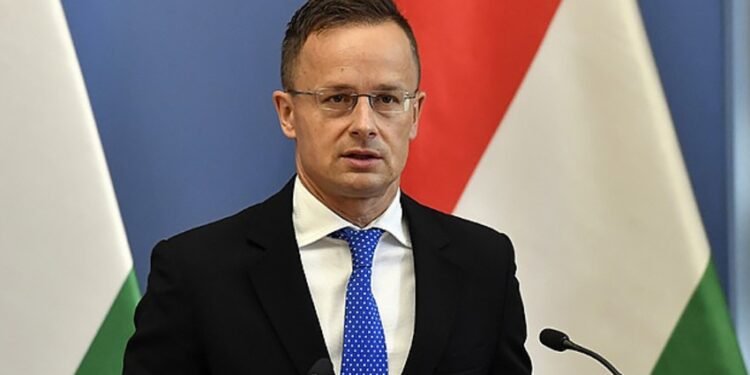 Siyarto: Rusiyaya qarşı sanksiyaların ləğvi hər kəs üçün vacibdir