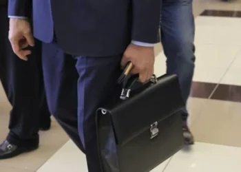 İki məktəb direktoru “ailə biznesi” qurubmuş! – Təhsil idarəsində ƏMƏLİYYAT