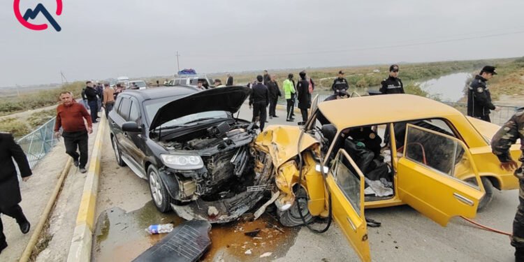 Hacıqabulda ağır qəza - Ölənlər var - Foto