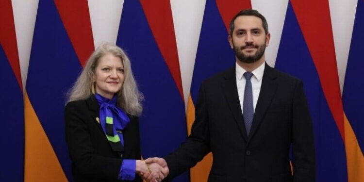 Gürcüstan Korrupsiyaya Qarşı Mübarizə Bürosunu ləğv edəcək