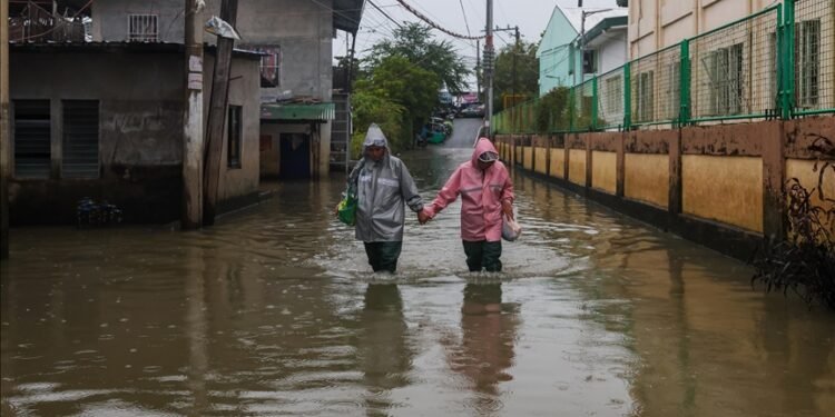 Filippində Funq-vonq tayfunu səbəbindən iki nəfər ÖLÜB