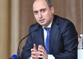 Sabiq deputatdan Əmrullayevə SƏRT SÖZLƏR