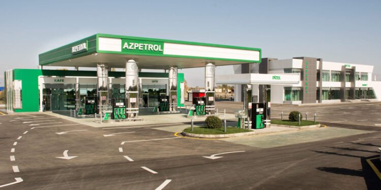 "Azpetrol" Eyyubovlara yaxınlığını danır - Şirkətdə nə baş verir?