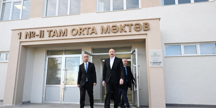 Prezident Kərkicahanda 1 nömrəli tam orta məktəbin açılışında iştirak edib