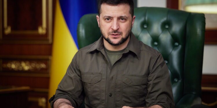 Zelenski: Rusiyanın 650-dən çox dronu mülki infrastrukturu məhv edir