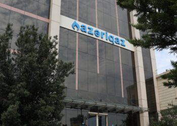 “Azəriqaz”da kadr dəyişikliyi ilə bağlı QALMAQAL – 29 illik əməkdaş niyə başqa yerə GÖNDƏRİLDİ? – FOTO