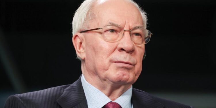 Azarov ona 15 il iş kəsən məhkəmədən danışdı -  Onlar Vətən xainləridir