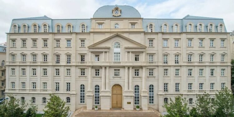 Dövlət Agentliyinin sədrinin müşaviri işdən çıxarıldı