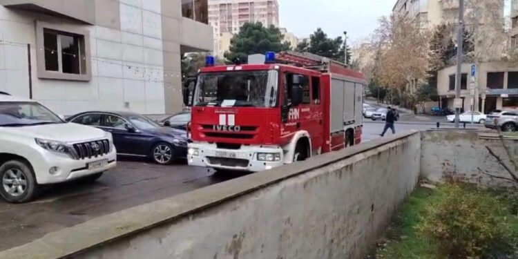 Bakıda partlayış: Dağıntılar altında qalanlar var