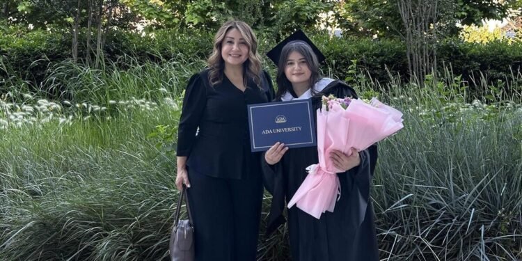 "Ləman anasının vəfat etdiyini bilmir" - Könül Vəlibəylinin qızının son vəziyyəti