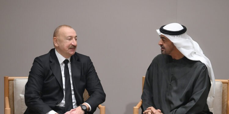 İlham Əliyev Əbu-Dabidə BƏƏ lideri ilə görüşüb