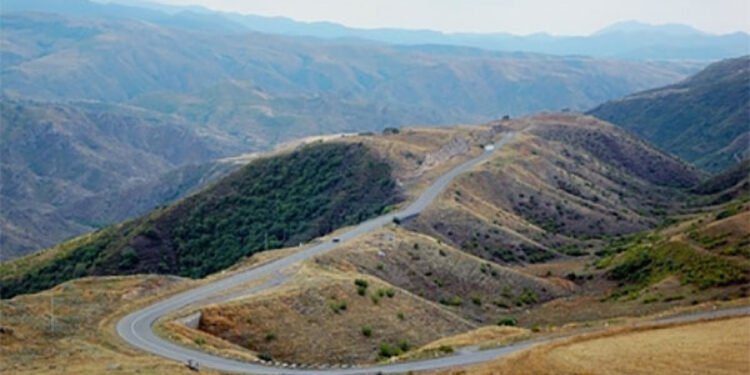 Baş nazir: Azərbaycanda Zəngəzur dəhlizinin tikintisi sürətlə davam edir