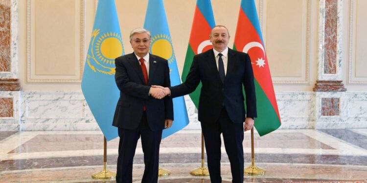 Tokayev İlham Əliyevi təbrik etdi