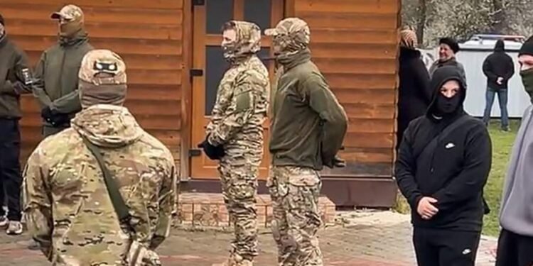 Ukraynada pravoslavlara aid kilsə ələ keçirildi