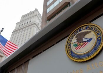 ABŞ Ədliyyə Nazirliyi Epşteyn işi üçün vəkillərdən kömək istədi