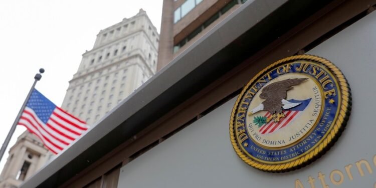 ABŞ Ədliyyə Nazirliyi Epşteyn işi üçün vəkillərdən kömək istədi