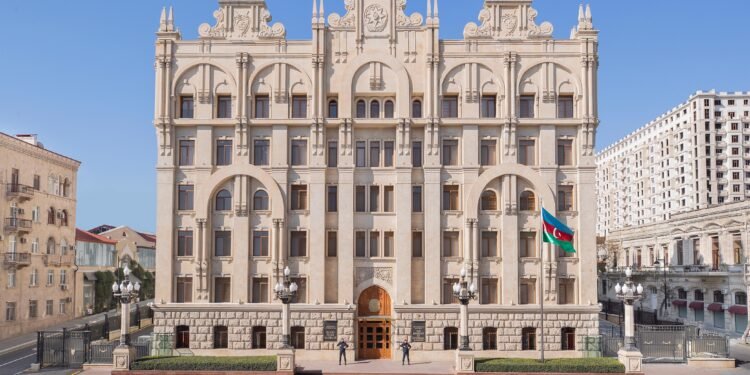 DİN pirotexniki vasitələrlə bağlı müraciət edir