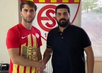 Azərbaycan yığmasının sabiq futbolçusu Türkiyədə saxlanıldı