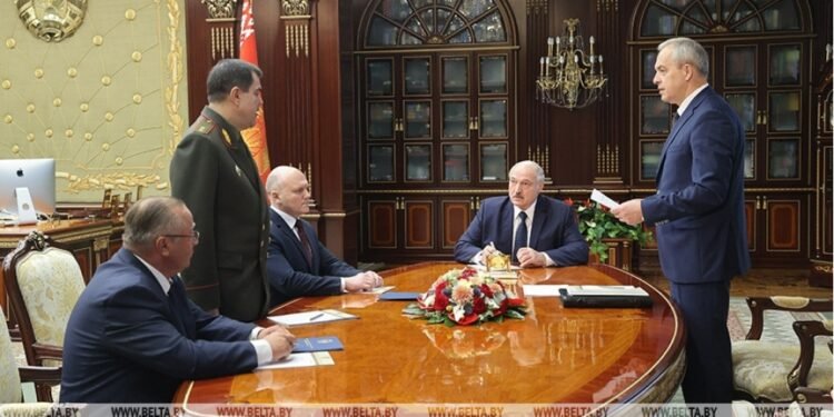 Belarus DTK rəhbəri Lukaşenkoya hesabat verdi