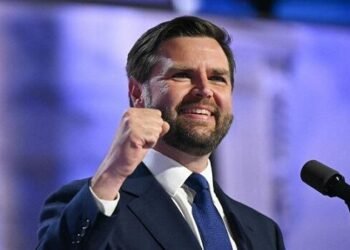 Vens elit hərbçilərlə 90 dəqiqəlik təlim keçdi